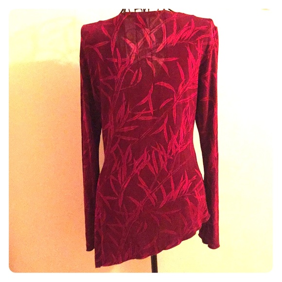 💲🔻EUC Red Wrap Top with Handkerchief Hemline - Picture 2 of 6